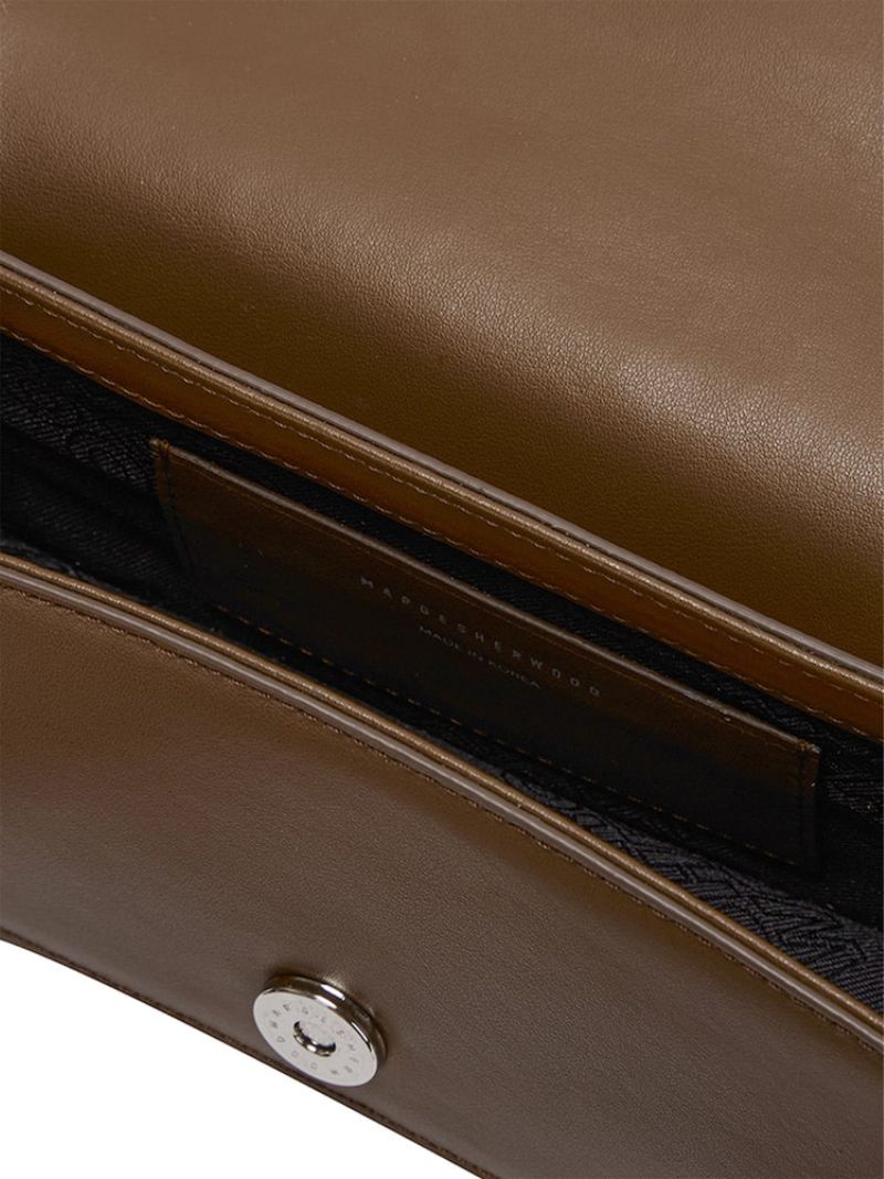 Shearing Belted Flap chestnut plain + beige - Ferent Bags