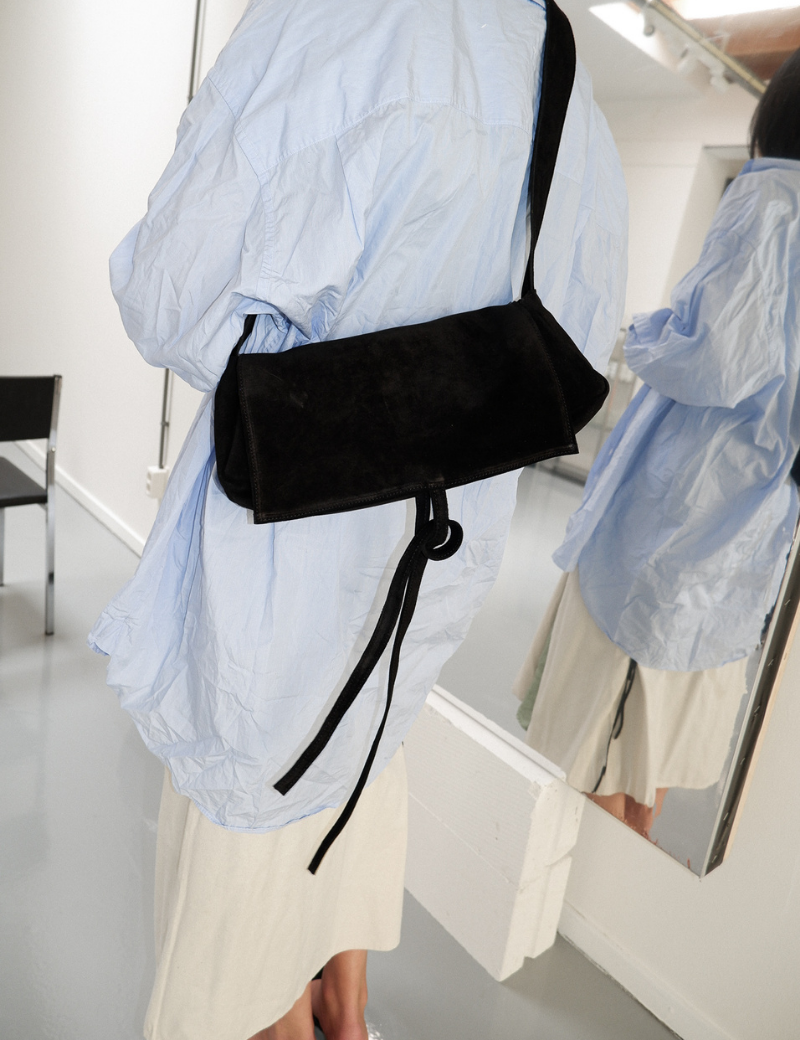 Triangle Messenger Bag black - Ferent Bags