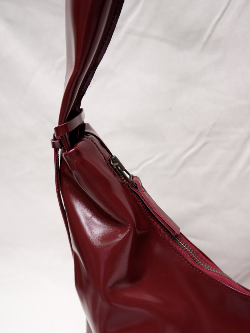 XL Crossbody Bag glossy maroon - Ferent Bags