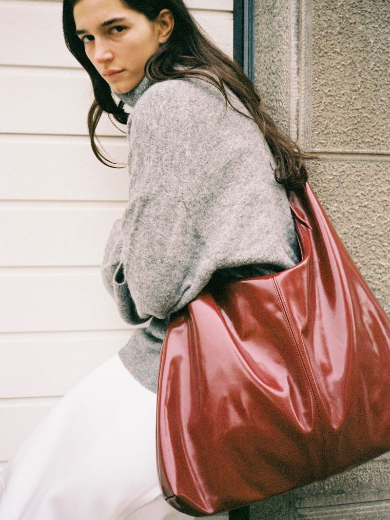 XL Crossbody Bag glossy maroon - Ferent Bags