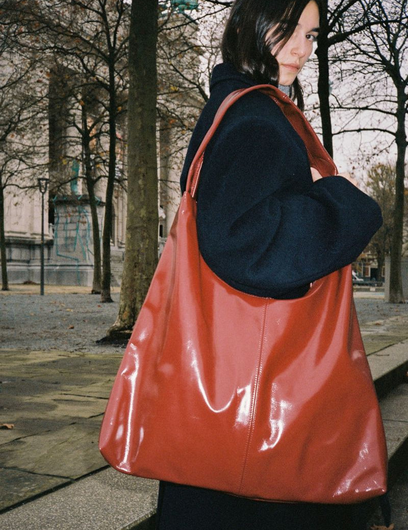 XL Crossbody Bag glossy maroon - Ferent Bags