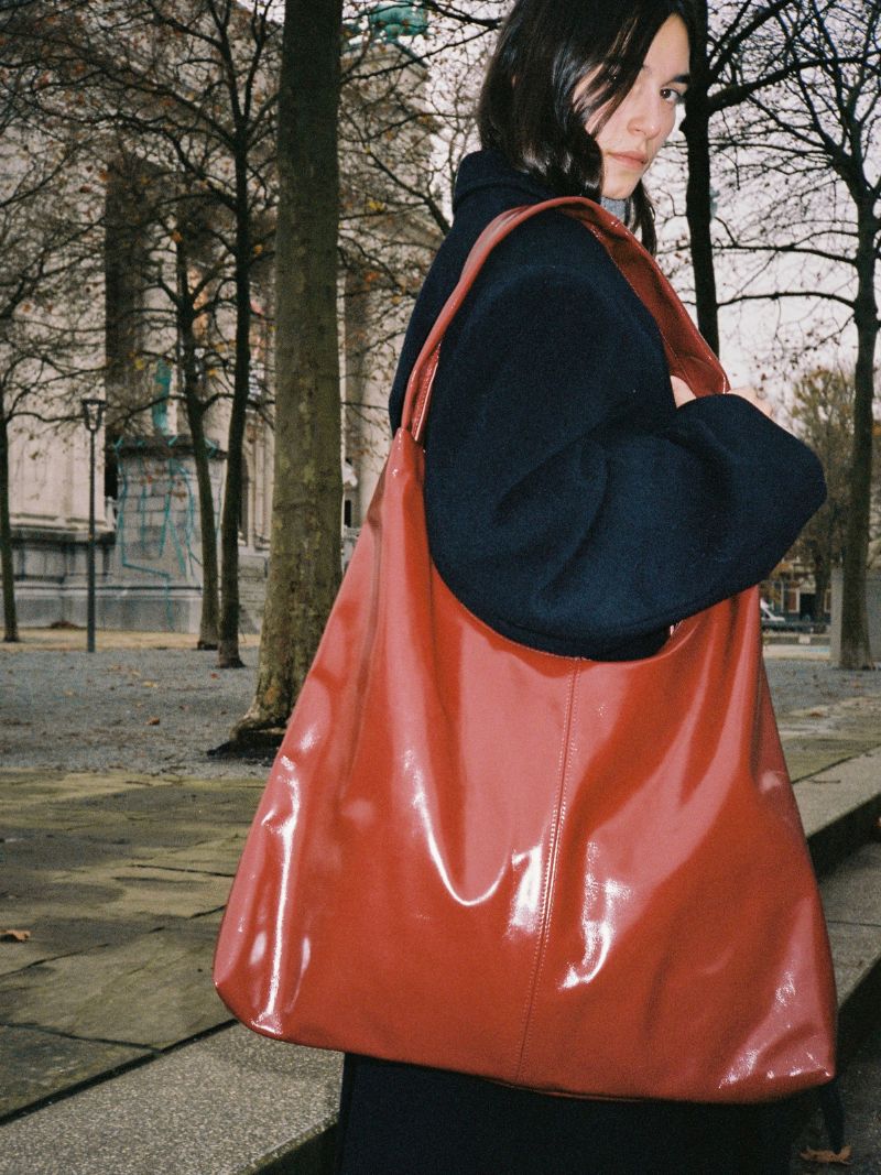 XL Crossbody Bag glossy maroon - Ferent Bags
