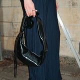 Banana bag XS crushed patent black