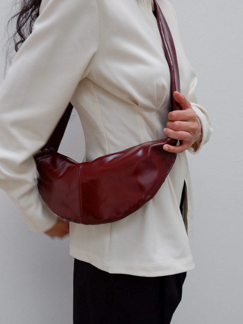 Banana bag XS glossy maroon - Ferent Bags 