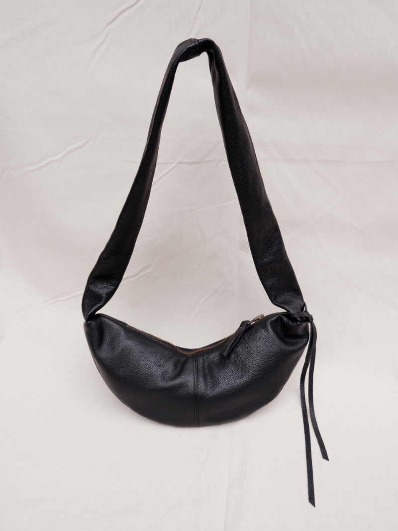 Banana bag XS grained black - Ferent Bags 