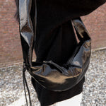 Banana bag XS crushed patent black - Ferent Bags 