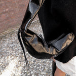 Banana bag XS crushed patent black - Ferent Bags 