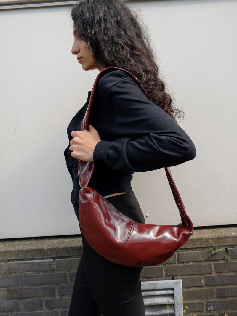 Banana bag XS glossy maroon - Ferent Bags 