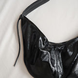 Buckle Banana XL crushed patent black