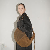 Buckle Banana XL dark brown suede