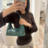 Hobo shoulder hunter green crinkle