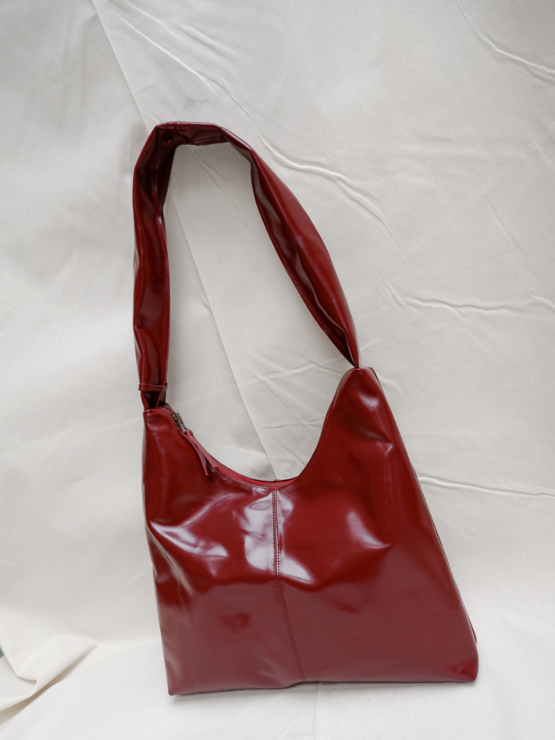 M Crossbody Bag glossy maroon - Ferent Bags 