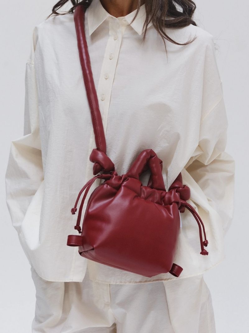 Micro Ona Vegan Leather cherry red – Ferent Bags