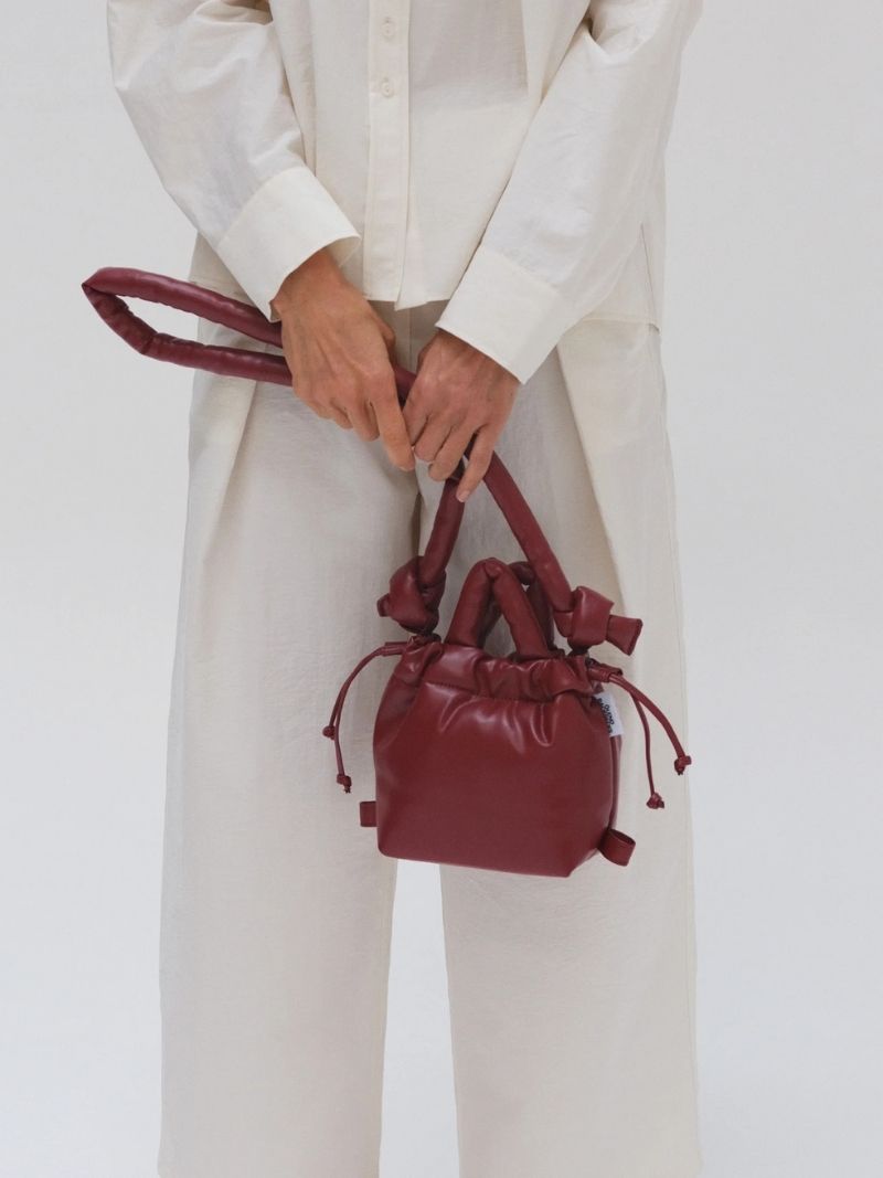 Micro Ona Vegan Leather cherry red – Ferent Bags