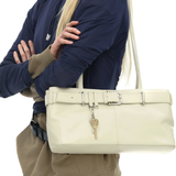 Shoulder Brocle stone cream