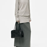 Soft Boston black pull-up