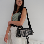 Triangle Messenger Bag crushed patent black - Ferent Bags 