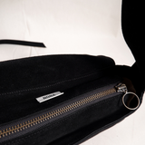 Triangle Messenger Bag black - Ferent Bags 