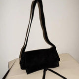 Triangle Messenger Bag black