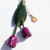 Charm de piel Tulipán burdeos